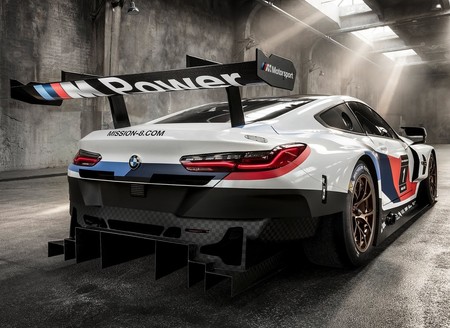 Bmw M8 Gte Racecar 2018 1600 05