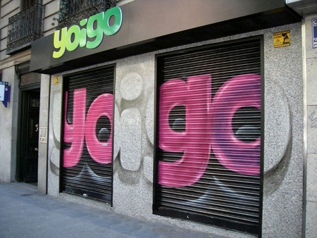Yoigo, a por todas: 50% de descuento en líneas móviles adicionales al contratar la SinFín