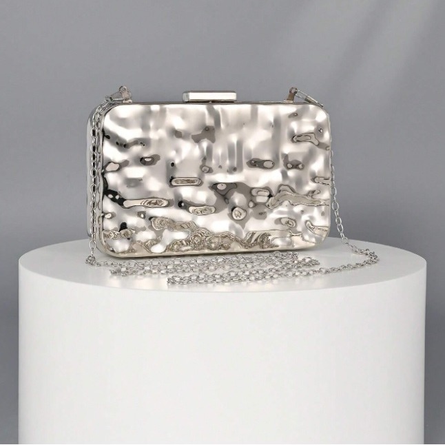 OPULAURA Bolso con forma de caja metálica 