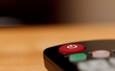 De la tele a internet: más de la mitad de los usuarios de internet ve televisión vía 'streaming' según el último estudio de AIMC