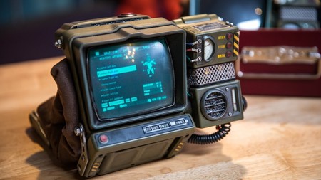 Estas réplicas del Pip Boy de Fallout no son realmente funcionales, pero molan una barbaridad