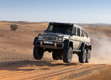 Dolorpasión: Un Mercedes-Benz G63 AMG 6x6 que gustaba descansar llantas arriba