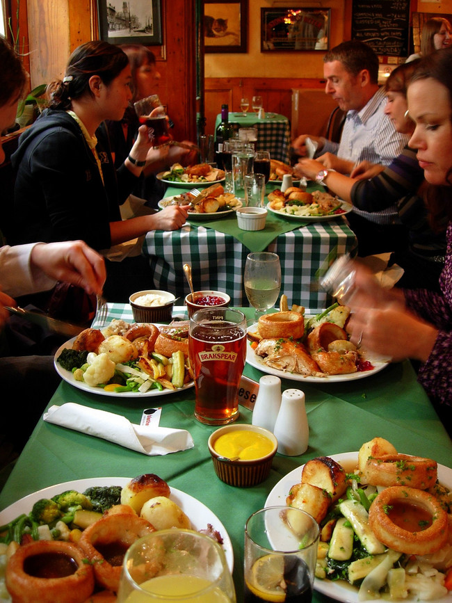 La comida nunca sale gratis