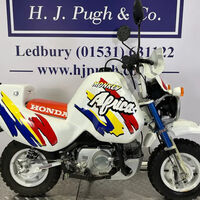 Una de las Honda más desconocidas y valiosas de la historia ha aparecido en un garaje perdido de motos frikis en Japón