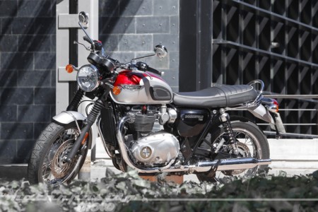 Triumph Bonneville T120 4