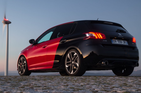 Peugeot 308 GTi toma de contacto prueba