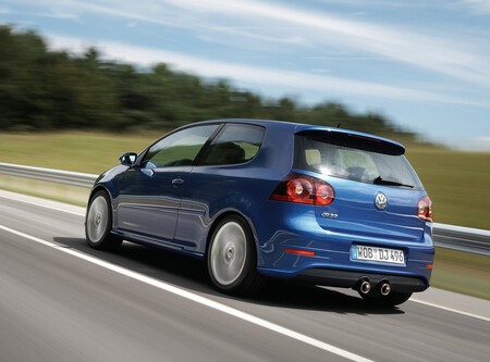 Volkswagen Golf R32 2005 1280 3a37caa2b1ae01a9606c5a78b04af042c5