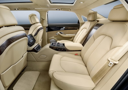 2017 Audi A8 L Extended 11