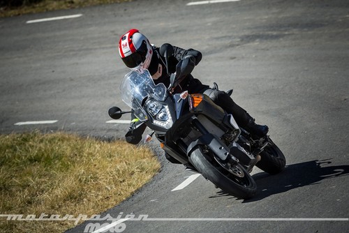 KTM 1050 Adventure, prueba (conducción en autopista y pasajero)