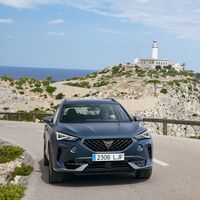 Los coches mejor valorados por los españoles: CUPRA Formentor, Peugeot 308 y Audi e-Tron GT triunfan 