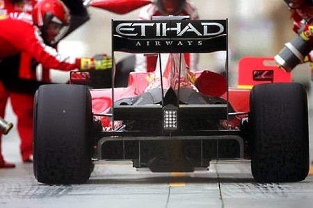 Ferrari el más rápido en Bahrein, aun con problemas en el KERS