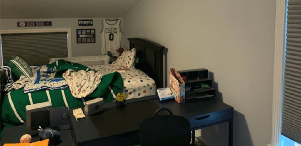 Antes y después: un dormitorio juvenil con una peculiar (y práctica