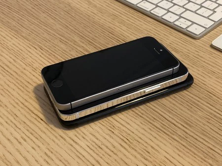 iPhone 12 5 4 インチ 007