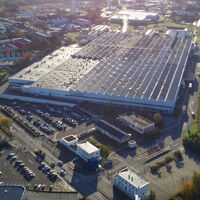 China empezó por los coches y sigue a por los neumáticos: Michelin va a cerrar dos fábricas y recortar puestos de trabajo 