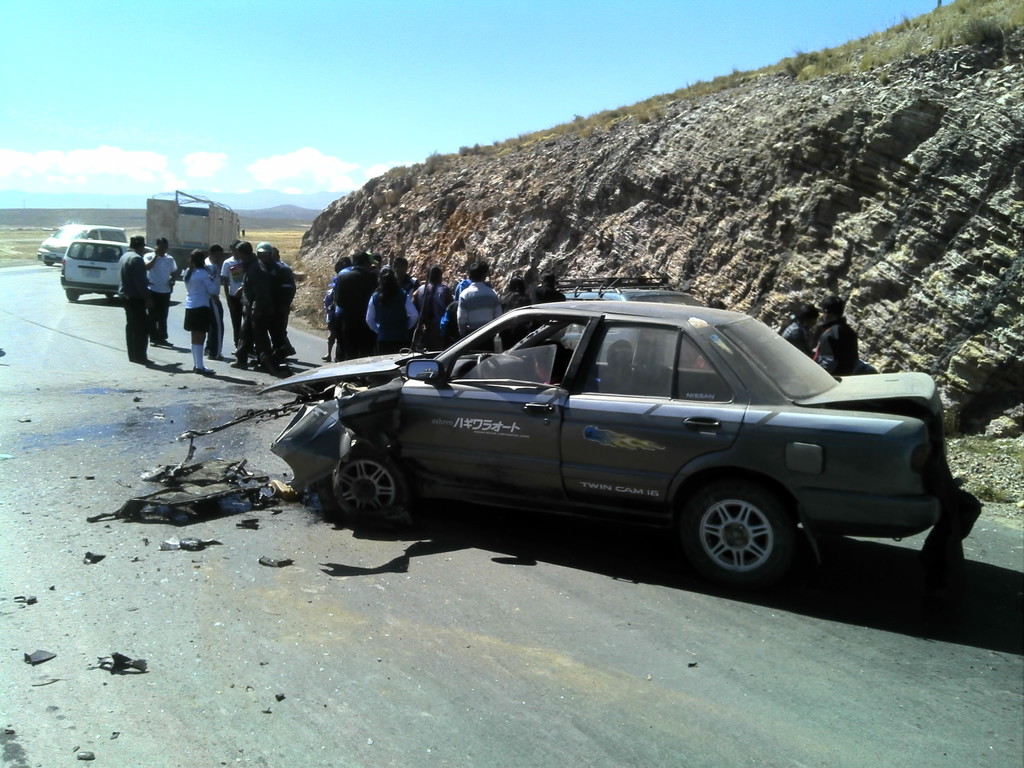 ¿Qué sí y qué no hacer cuando ves un accidente en carretera?