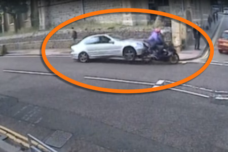 12 meses de cárcel y 30 sin carnet para el conductor que atropelló deliberadamente a una moto (vídeo)