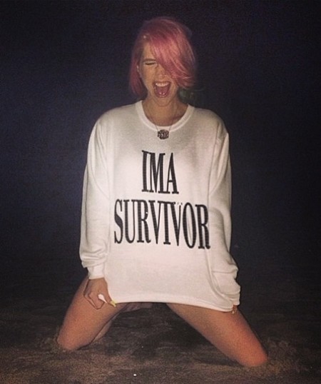 Kesha está más sana que una manzana: ¡y adiós al $$$!