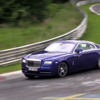 ¿Qué anda haciendo este Rolls-Royce Wraith en Nürburgring?