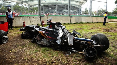 Acciente Alonso Australia 2016