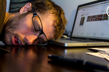 La adicción al trabajo y la productividad no se llevan bien
