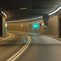 Hizo 47 adelantamientos en un túnel creyendo que nadie le veía, pero le estaban esperando a la salida. Se ha quedado sin carnet de por vida