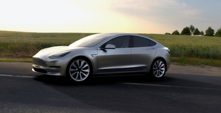 En Tesla están dispuestos a asumir riesgos para acelerar la producción del Tesla Model 3