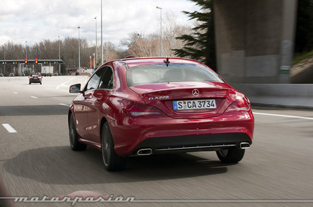 Mercedes Benz Cla Presentacion Prueba Saint Tropez Motorpasion