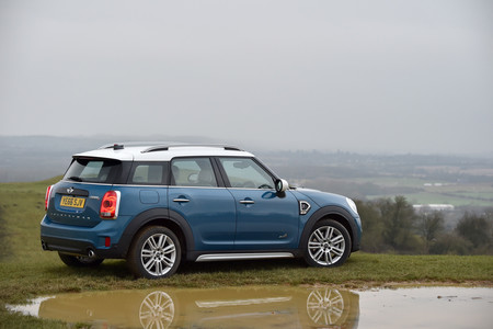 Ya hemos conducido el nuevo MINI Countryman, el más familiar de la casa, y nos ha sorprendido positivamente