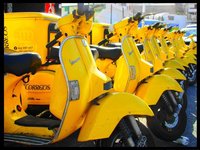 Correos confía en las motos eléctricas
