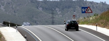No siempre se puede circular al límite máximo de velocidad. La DGT nos recuerda cuándo, dónde y por qué