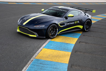 Aston Martin Vantage GT4 2018
