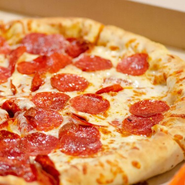 Las máquinas expendedoras de pizzas ya son una realidad en España: como recién hechas en menos de tres minutos, las 24 horas