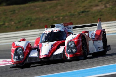 Toyota completa su primer test con el TS030 Hybrid