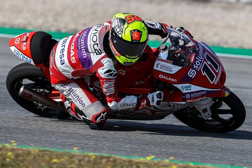 Sergio García logra su segunda victoria del año en una accidentada carrera de Moto3 y Pedro Acosta es séptimo