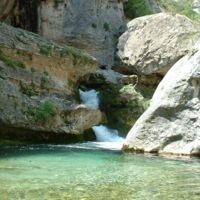 Citas para fotografiar el otoño: el nacimiento del río Pitarque en Teruel