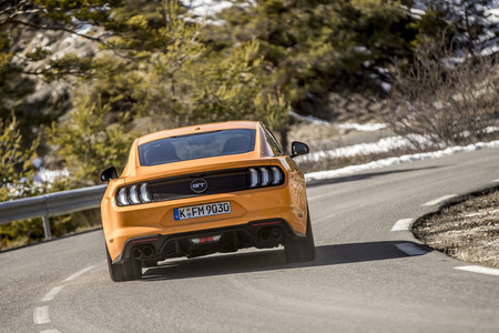Ford Mustang 2018, prueba contacto