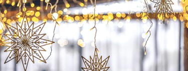 Cómo decorar un balcón o una terraza en Navidad: Siete ideas elegantes y bonitas sin complicarte mucho la vida