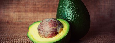 Pensaba que lo mejor para conservar un aguacate abierto era usar papel de plástico. Hay una forma mucho más eficaz y sencilla