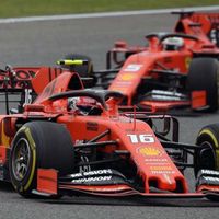 Tres carreras, tres órdenes de equipo: Ferrari volvió a frenar a Leclerc en China para "subir la moral" de Vettel