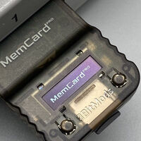 Se compró una vieja memory card de la PS1, pero se encontró con un triste recordatorio: jugar videojuegos siempre ha sido caro