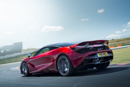 Si pensabas comprar un McLaren 720S, tendrás que esperar: no queda ninguno para 2018