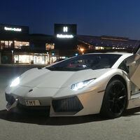 El día que un noruego decidió construir su propio Lamborghini Aventador en su garaje... ¡hasta con piezas de IKEA!