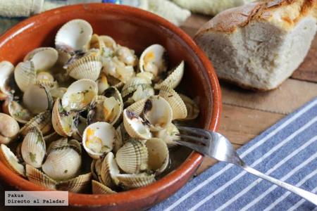 Berberechos al vino para el aperitivo. Receta