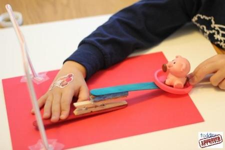 Juguetes caseros: haz tú mismo una catapulta olímpica