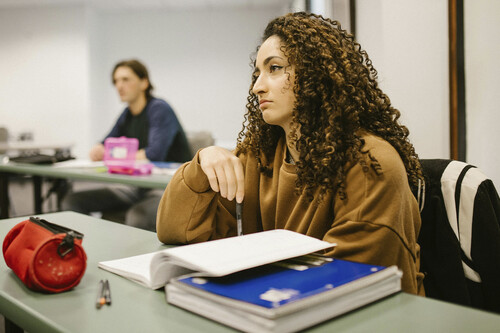 Poner una película en clase era lo mejor que podía hacer un profesor. Los jóvenes de ahora lo han convertido en una tortura