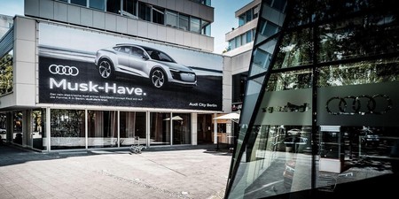 Este anuncio del Audi e-tron Sportback hace referencia a Elon Musk, y no es una idea brillante