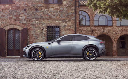 Ferrari Purosangue 2023