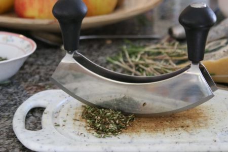 Agrega vitamina C a tus platos con ayuda de hierbas y especias