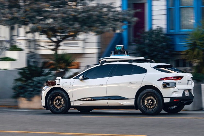 Un robotaxi de Waymo atropella y mata a un perro que se cruzó en su ...