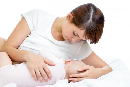 La leche materna protege al bebé de una terrible enfermedad: la enterocolitis necrotizante